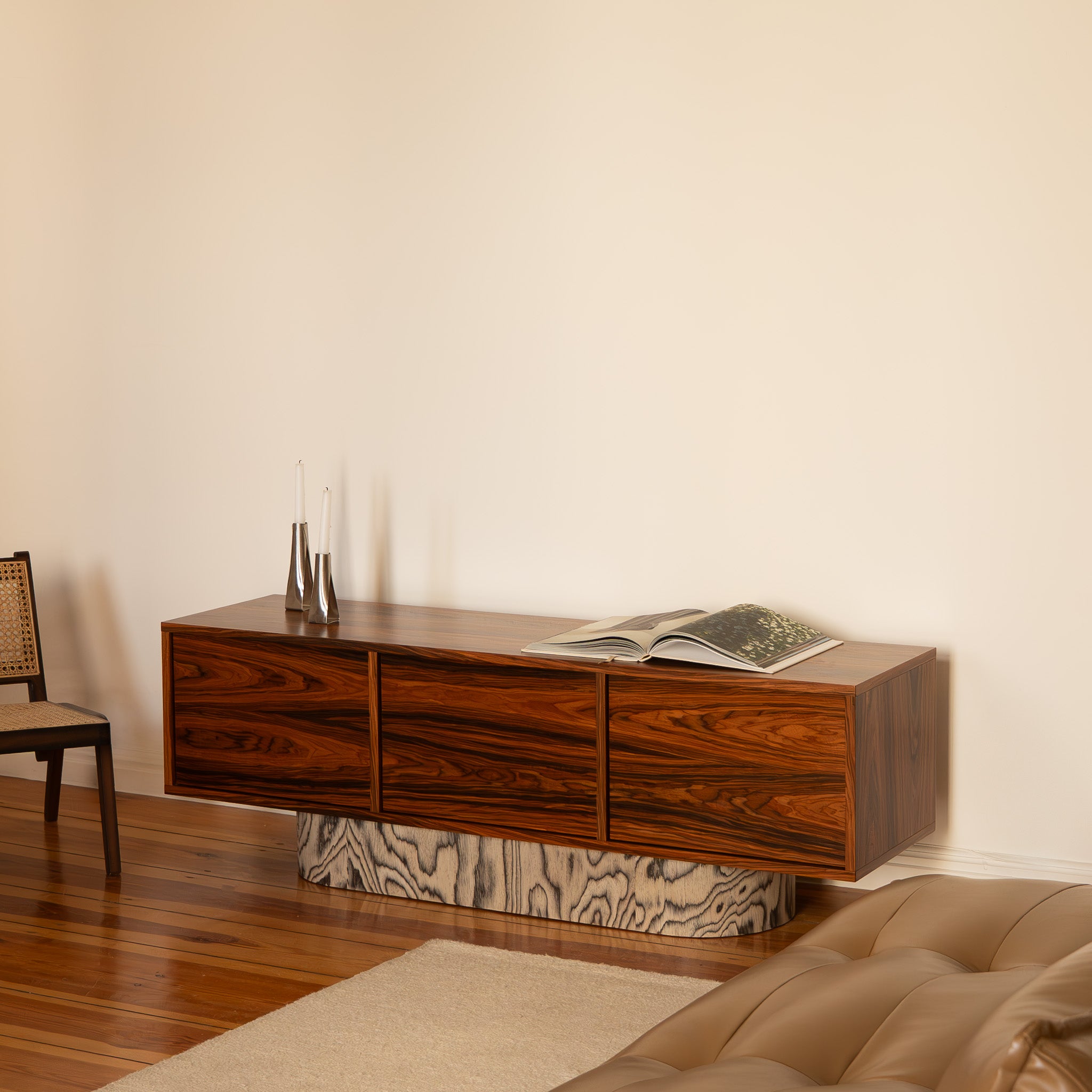 IRI Sideboard